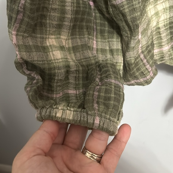 Como Vintage green, cream, lilac plaid tie waist button down size medium - Picture 5 of 8